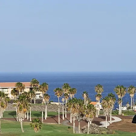 The Holes * سان ميغيل ذي أبونا