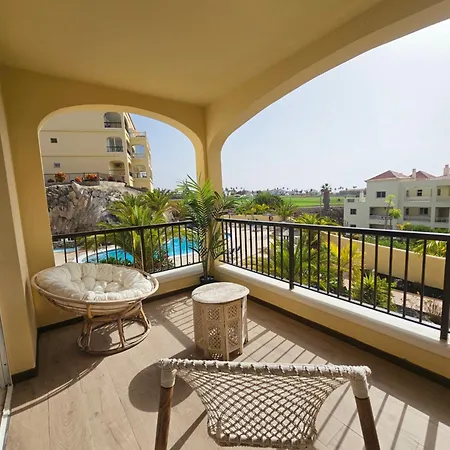 The Holes سان ميغيل ذي أبونا