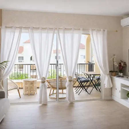 The Holes سان ميغيل ذي أبونا